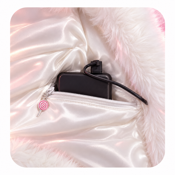 USB connector in the coat zipper pocket